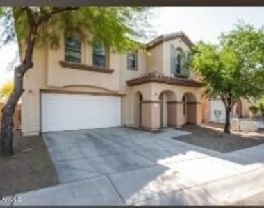 7811 S 63rd Drive - Photo Thumbnail 1