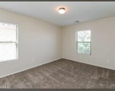 7811 S 63rd Drive - Photo Thumbnail 12