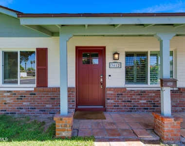 3412 E Turney Avenue - Photo Thumbnail 5