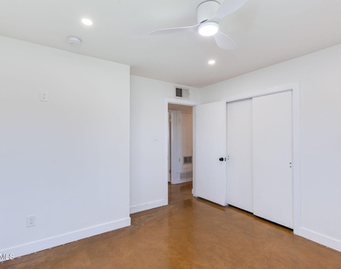 3412 E Turney Avenue - Photo Thumbnail 25