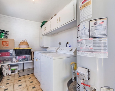 3412 E Turney Avenue - Photo Thumbnail 26
