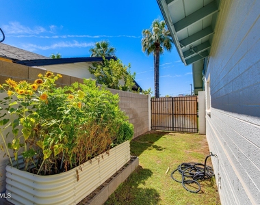 3412 E Turney Avenue - Photo Thumbnail 30