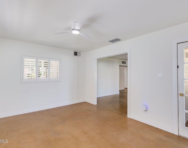 3412 E Turney Avenue - Photo Thumbnail 17