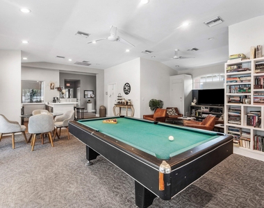 612 Executive Center Drive - Photo Thumbnail 6