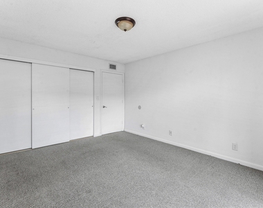 612 Executive Center Drive - Photo Thumbnail 21