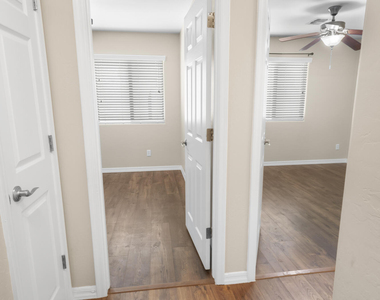 2501 S 255th Drive - Photo Thumbnail 23