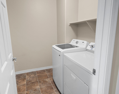 2501 S 255th Drive - Photo Thumbnail 20