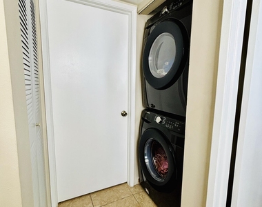 8201 Nw 8th Street - Photo Thumbnail 23