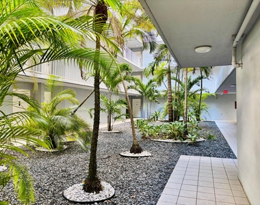 8201 Nw 8th Street - Photo Thumbnail 2