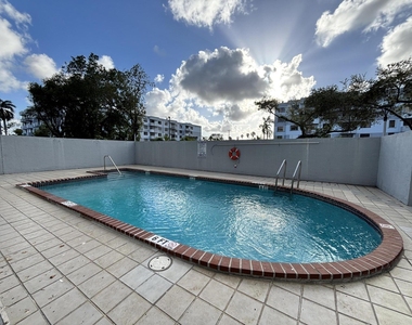 8201 Nw 8th Street - Photo Thumbnail 28