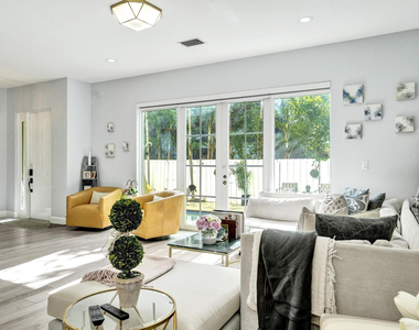 1411 Ne 7th Street - Photo Thumbnail 11