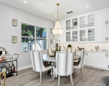 1411 Ne 7th Street - Photo Thumbnail 12