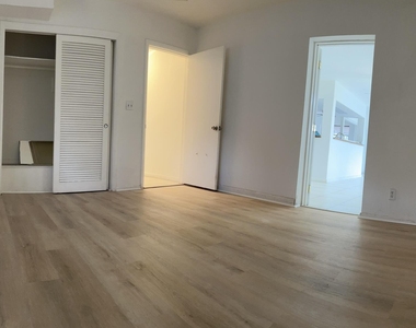 1650 Nw 43rd Street - Photo Thumbnail 9