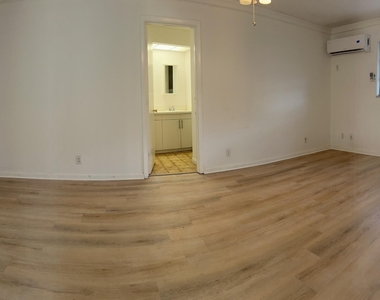 1650 Nw 43rd Street - Photo Thumbnail 2
