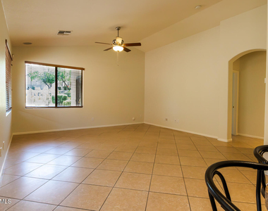 29223 N 22nd Lane - Photo Thumbnail 5