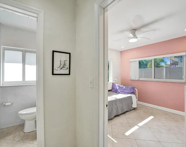 1036 Ne 9th Avenue - Photo Thumbnail 23