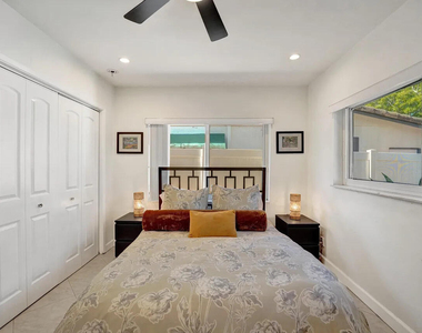 1036 Ne 9th Avenue - Photo Thumbnail 19