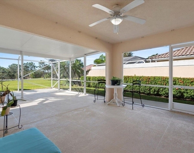 3277 Se Glacier Terrace - Photo Thumbnail 15