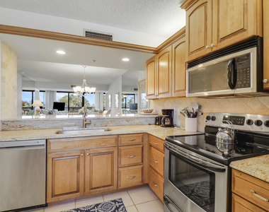 401 S Seas Drive - Photo Thumbnail 43