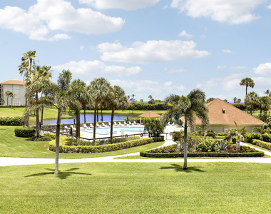 401 S Seas Drive - Photo Thumbnail 13