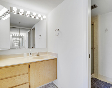 401 S Seas Drive - Photo Thumbnail 38