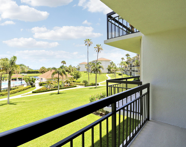 401 S Seas Drive - Photo Thumbnail 17