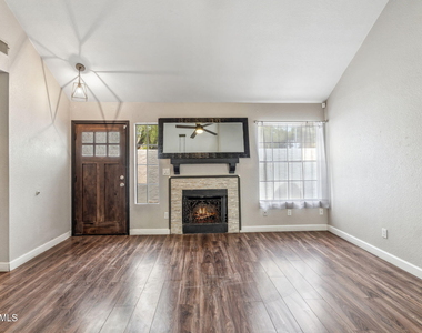 2129 W Rose Garden Lane - Photo Thumbnail 4