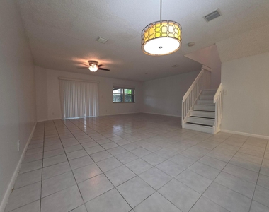 3767 Nw 91st Lane - Photo Thumbnail 2