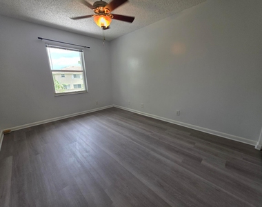 3767 Nw 91st Lane - Photo Thumbnail 11