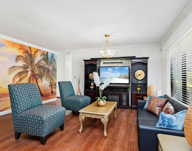 475 Ne 113th Street - Photo Thumbnail 13