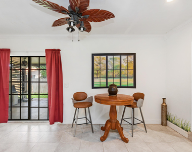 475 Ne 113th Street - Photo Thumbnail 15