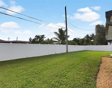 6374 Sw 2nd Street - Photo Thumbnail 14