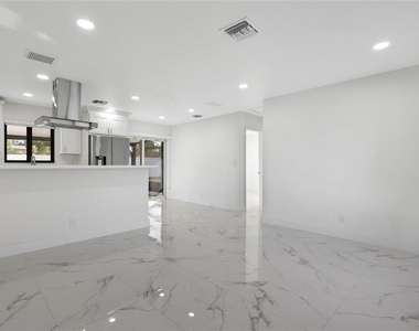 6374 Sw 2nd Street - Photo Thumbnail 5