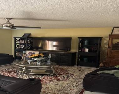 8230 Nw 9th Court - Photo Thumbnail 6