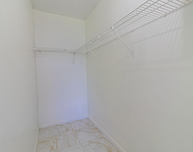158 Mansfield D Drive - Photo Thumbnail 21