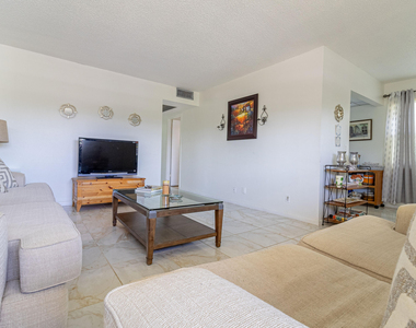158 Mansfield D Drive - Photo Thumbnail 7