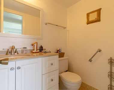 158 Mansfield D Drive - Photo Thumbnail 22