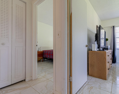 158 Mansfield D Drive - Photo Thumbnail 13