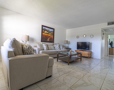 158 Mansfield D Drive - Photo Thumbnail 12