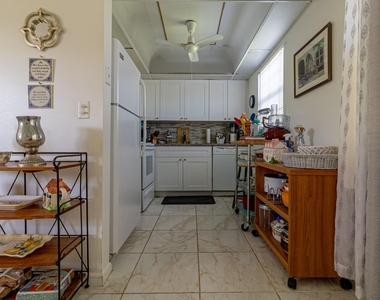 158 Mansfield D Drive - Photo Thumbnail 9
