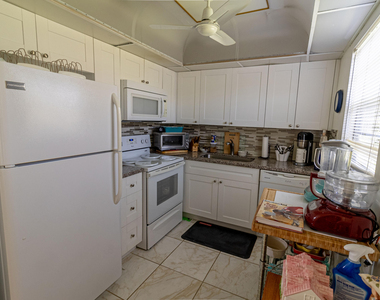 158 Mansfield D Drive - Photo Thumbnail 10