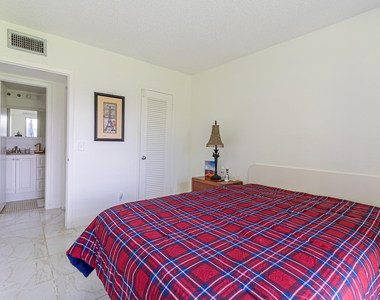158 Mansfield D Drive - Photo Thumbnail 20