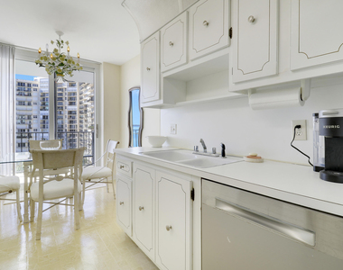 1701 S Flagler Drive - Photo Thumbnail 7