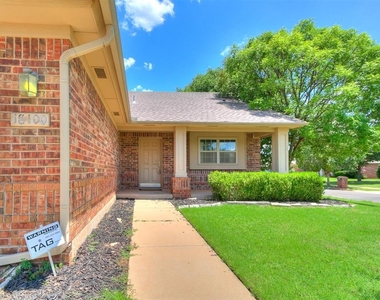 18100 Calle Way - Photo Thumbnail 3