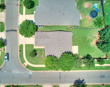 18100 Calle Way - Photo Thumbnail 5