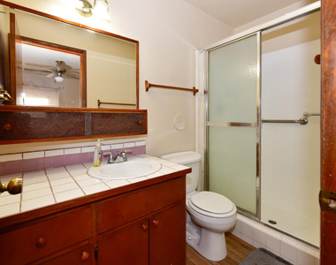 439 E Brown - Photo Thumbnail 13