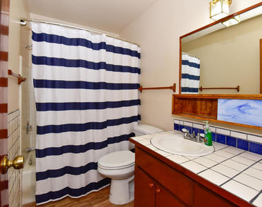 439 E Brown - Photo Thumbnail 6