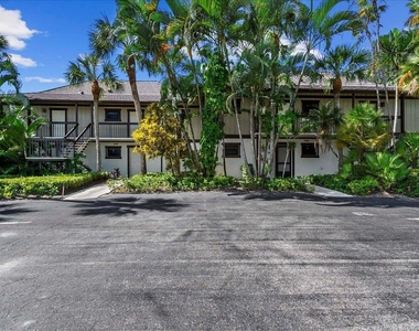 13334 Polo Club Road - Photo Thumbnail 12