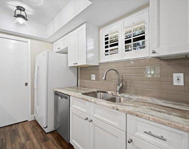 13334 Polo Club Road - Photo Thumbnail 6