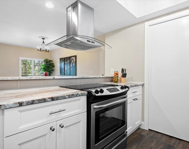 13334 Polo Club Road - Photo Thumbnail 5